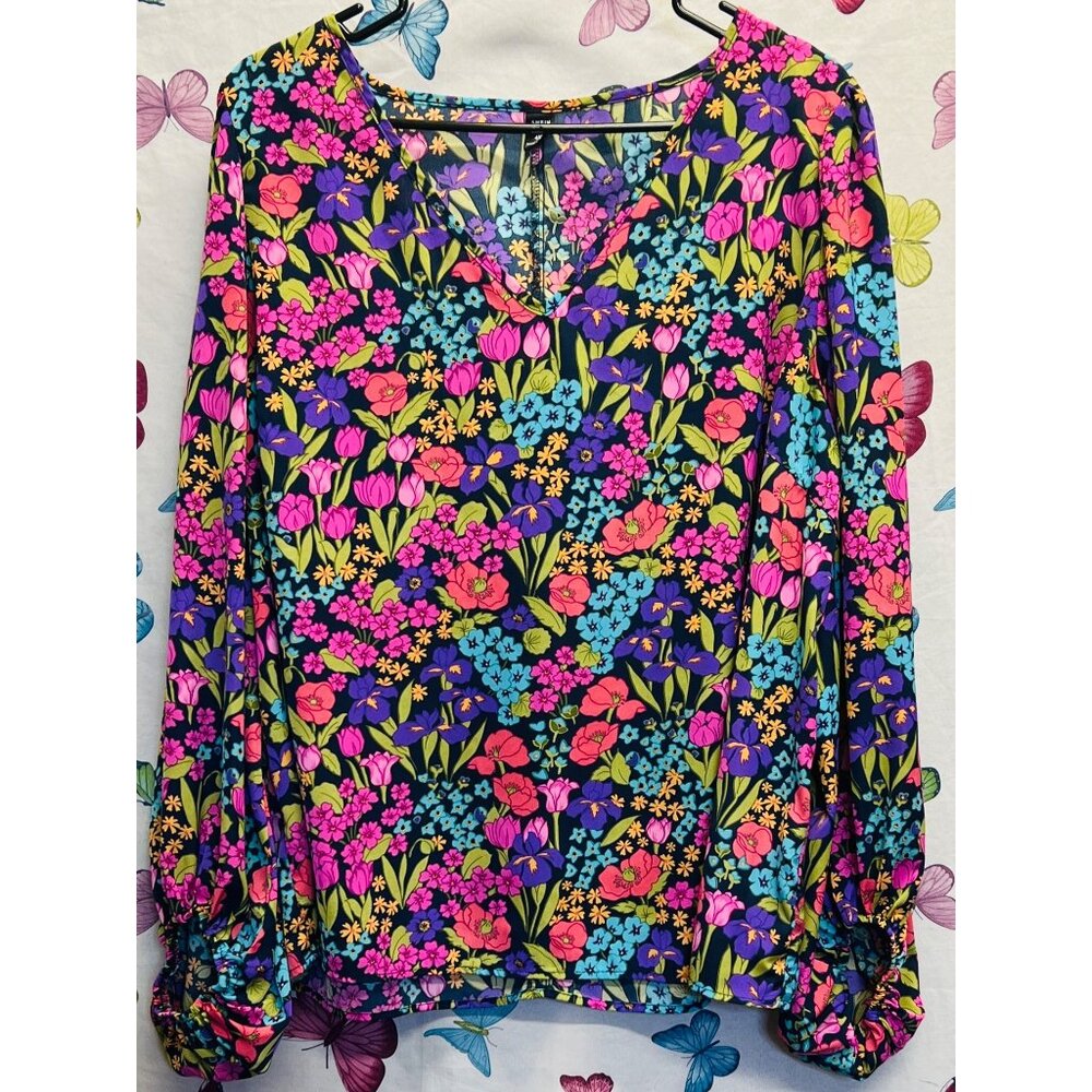 Floral Chiffon Womens Blouse With Long Sleeves & V Neckline 4XL Lightweight